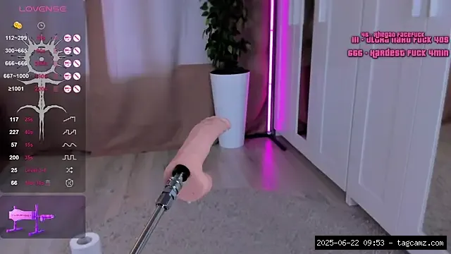 stripchat young_gothbabe