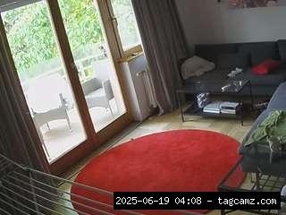 camsoda voyeurcam-julmodels-living-1