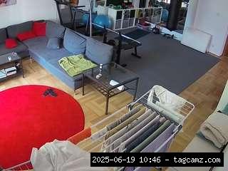 camsoda voyeurcam-julmodels-living-2