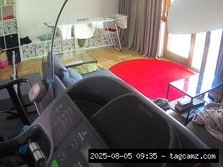 camsoda voyeurcam-julmodels-living-4